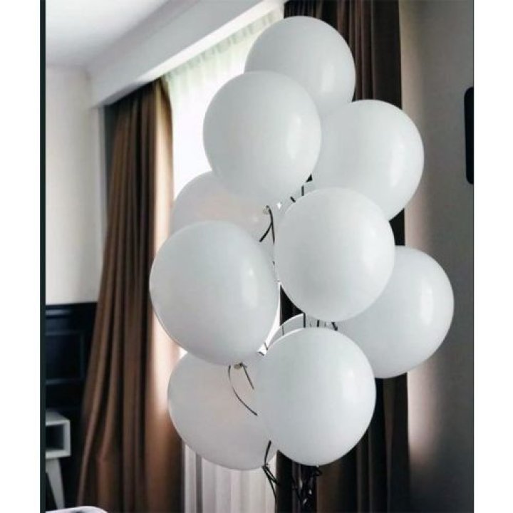 Фонтан шаров "Облако" в Череповеце