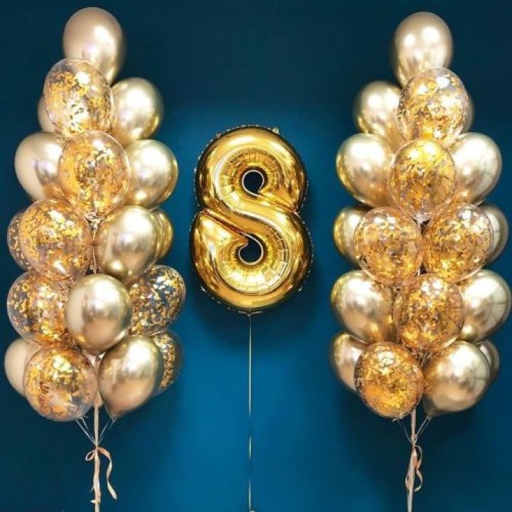 Цифра с фонтанами шаров  в Череповеце