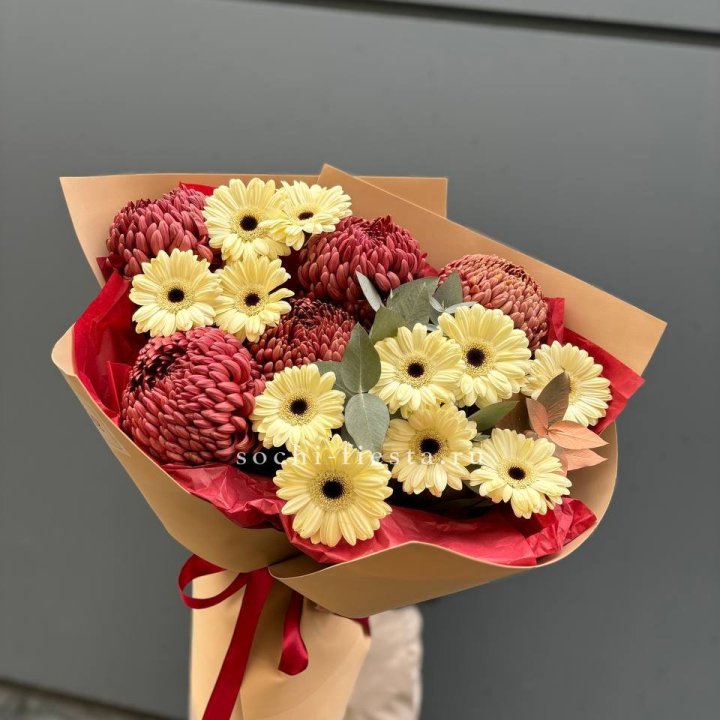 Букет гербер и хризантем Бигуди в Череповеце