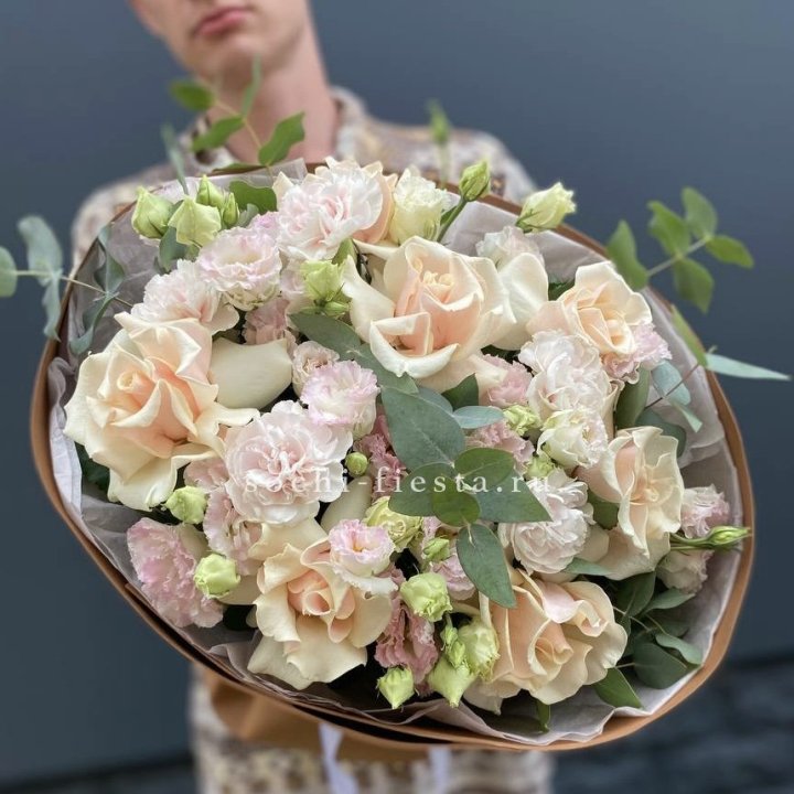  Букет кремовых роз "Мокко" в Череповеце