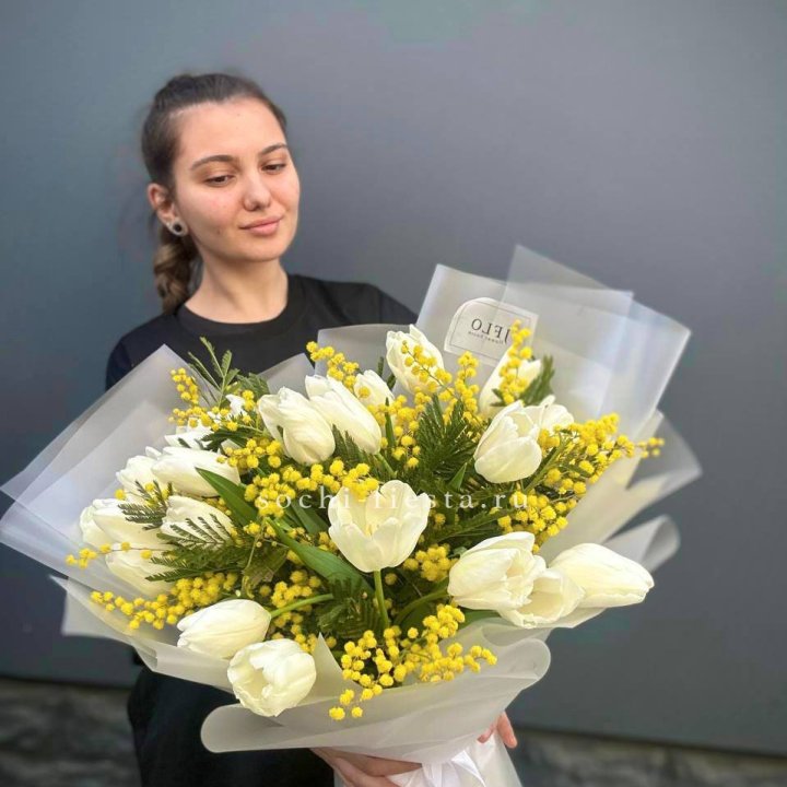 Букет тюльпанов и мимозы в Череповеце