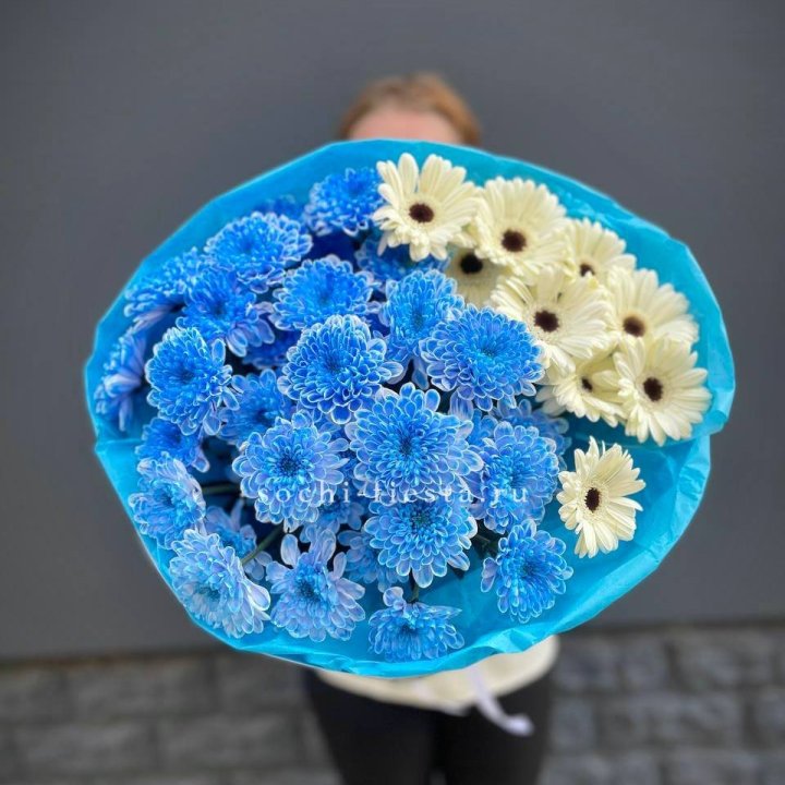 Букет хризантем и гербер в Череповеце