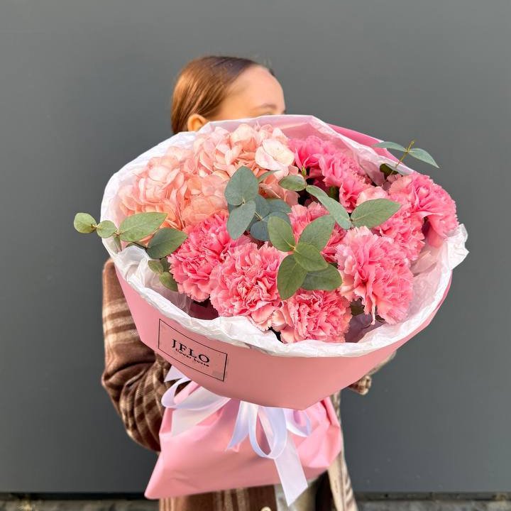 Дуо диантусы и гортензия в Череповеце