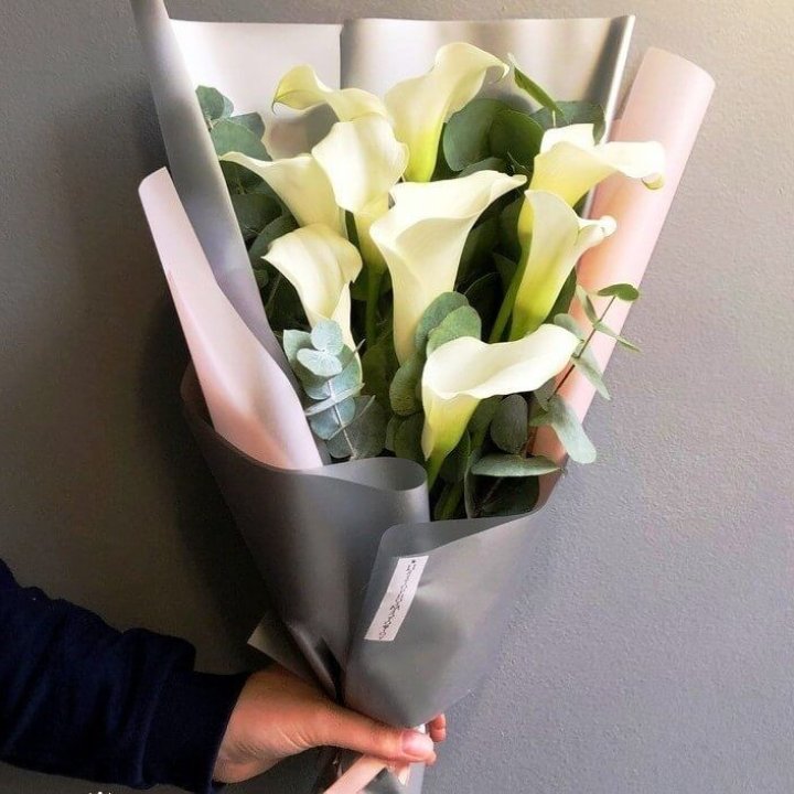 Каллы с эвкалиптом в Череповеце