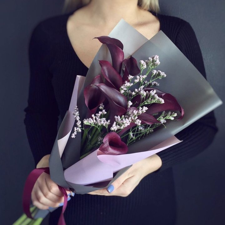 Букет фиолетовых калл в Череповеце