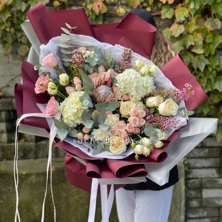 Авторский букет с протеей №1 в Череповеце