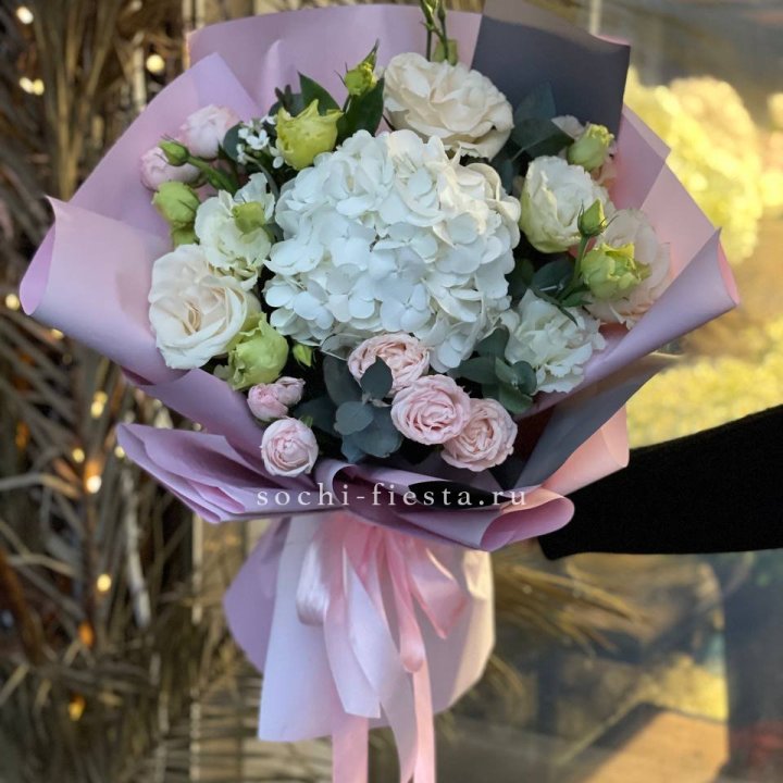Букет с гортензией №3 в Череповеце