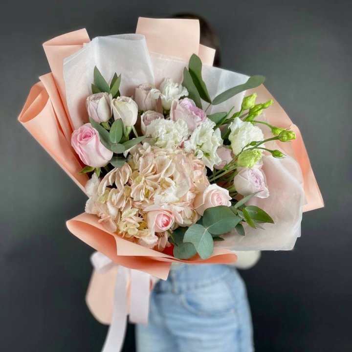 Букет с гортензией "Клодс" в Череповеце