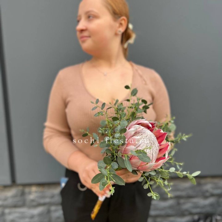 Свадебный букет "Протея" в Череповеце