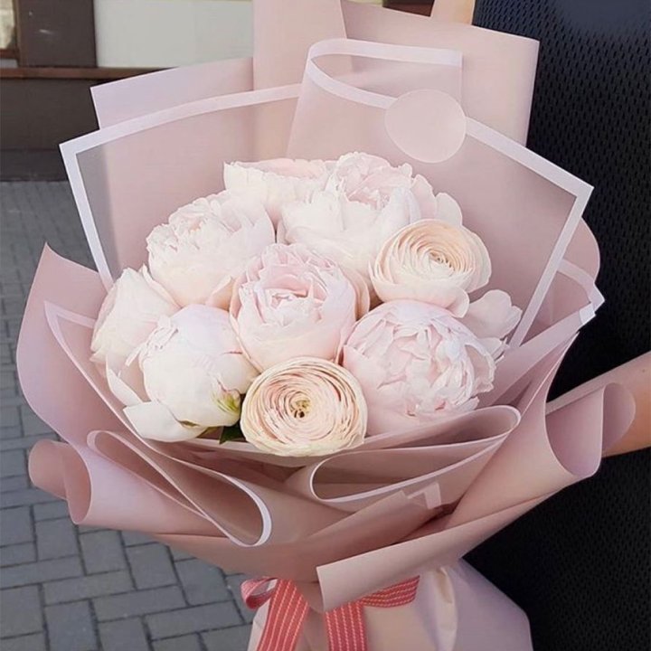 Пионы и ранункулюсы в Череповеце