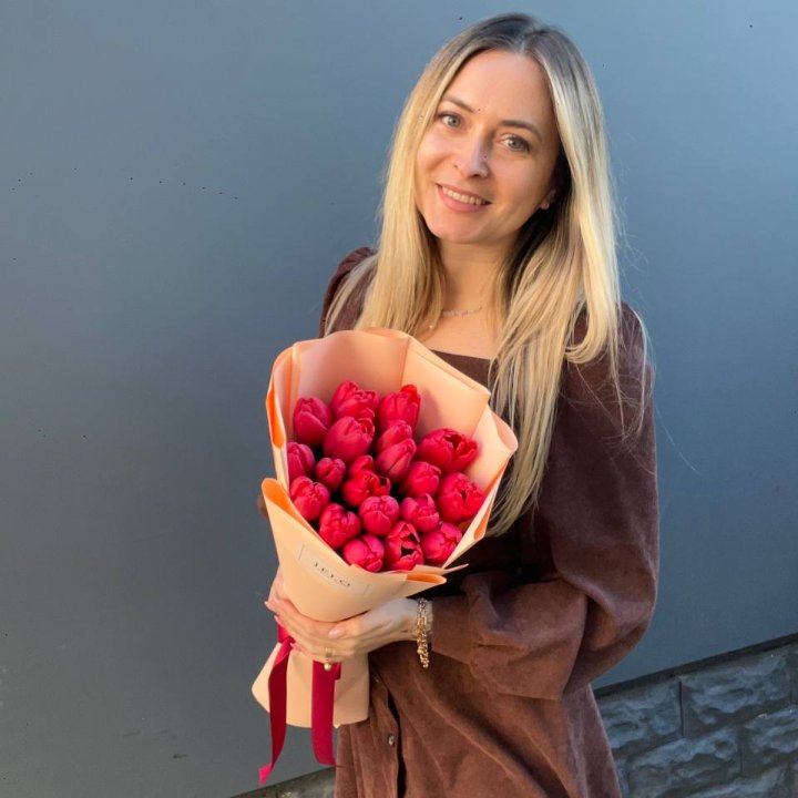  19 красных тюльпанов в Череповеце