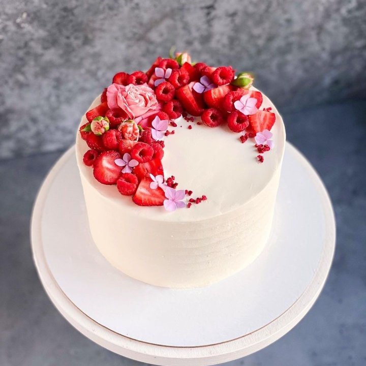 Торт "Малина" в Череповеце