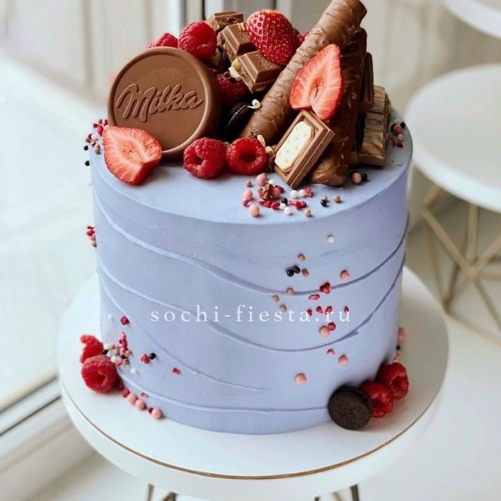 Торт "Milka's world" в Череповеце