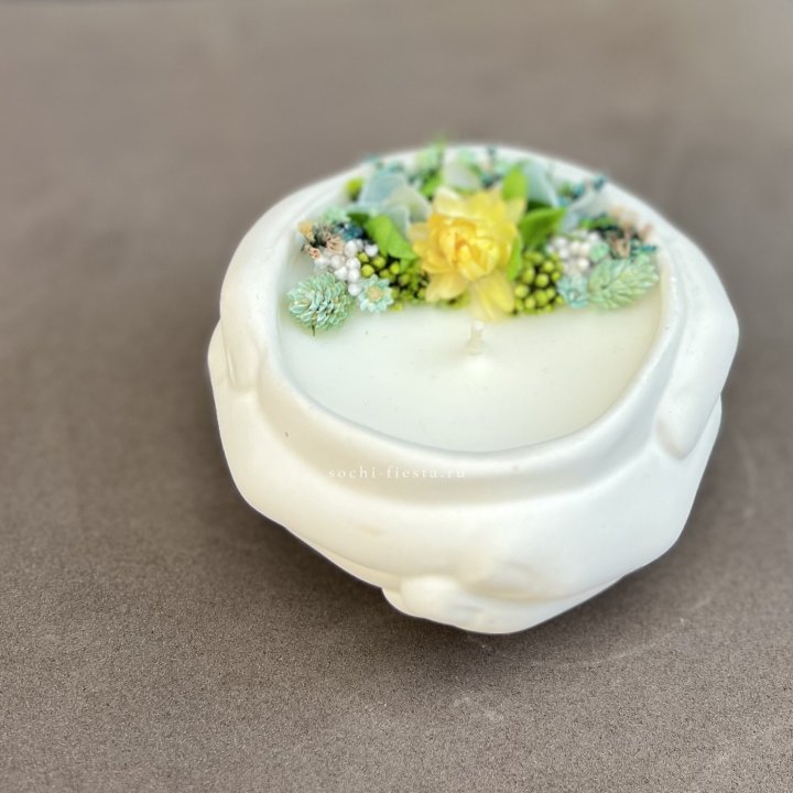 Свеча ароматическая в гипсе Руки в Череповеце