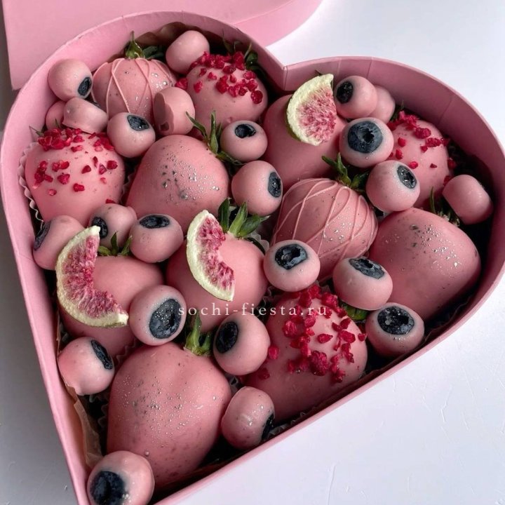 Клубника в шоколаде Сердце в Череповеце