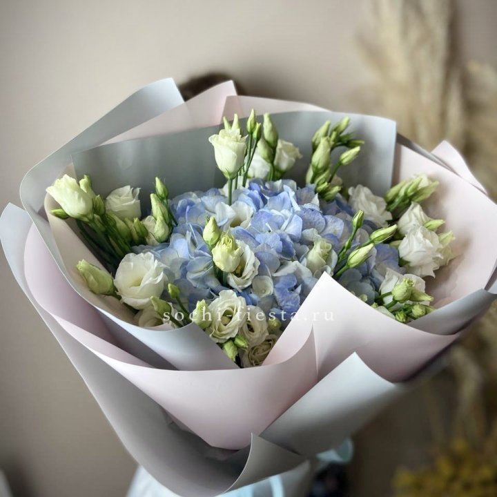 Букет с гортензией "Адель" в Череповеце