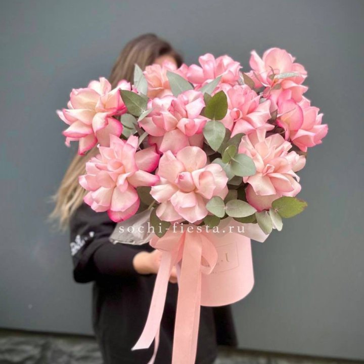 11 Фрунцузских роз "Венди" в Череповеце