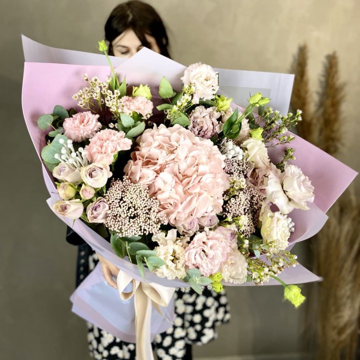 Дизайнерский букет "Трели кримс" в Череповеце