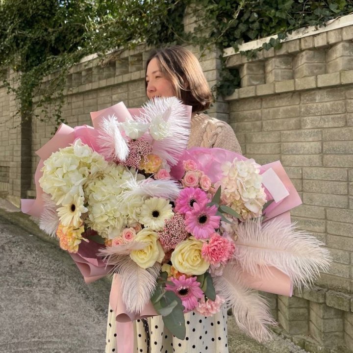 Дизайнерский букет "Валенсия" в Череповеце