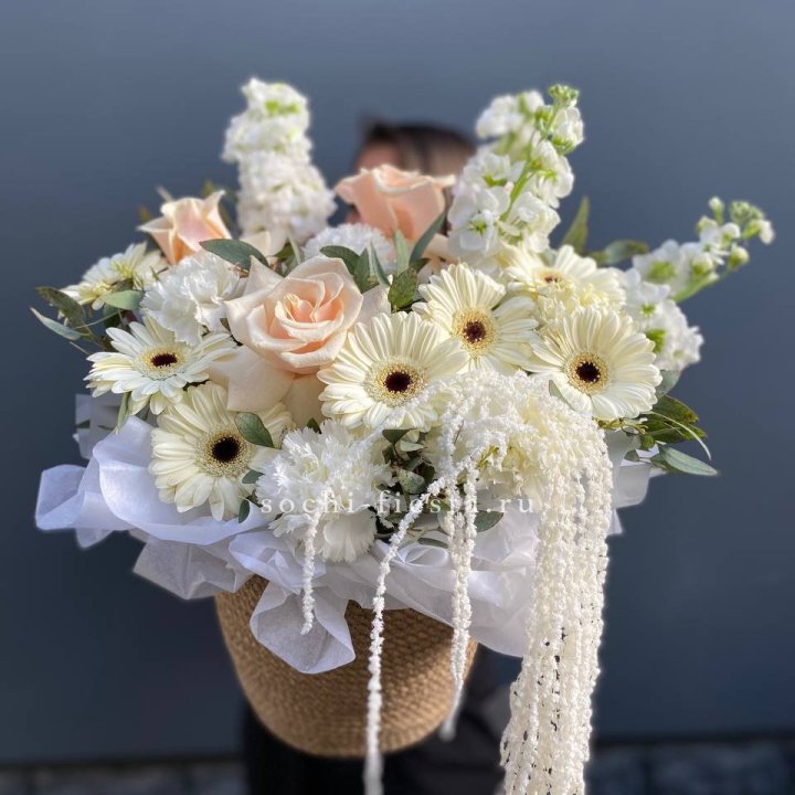 Цветы в джутовом кашпо "Валери" в Череповеце