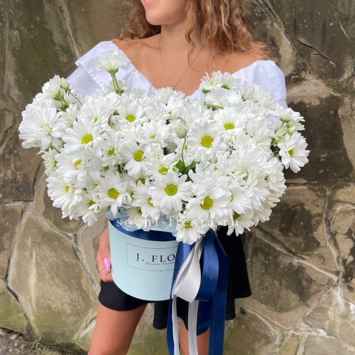 Коробка с хризантемами №2 в Череповеце