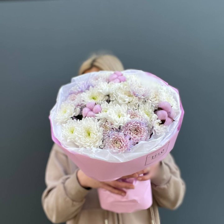 7 нежных хризантем в Череповеце