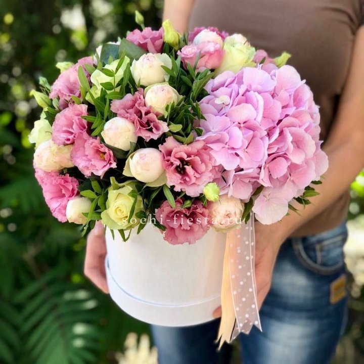 Дизайнерский цилиндр №2 в Череповеце