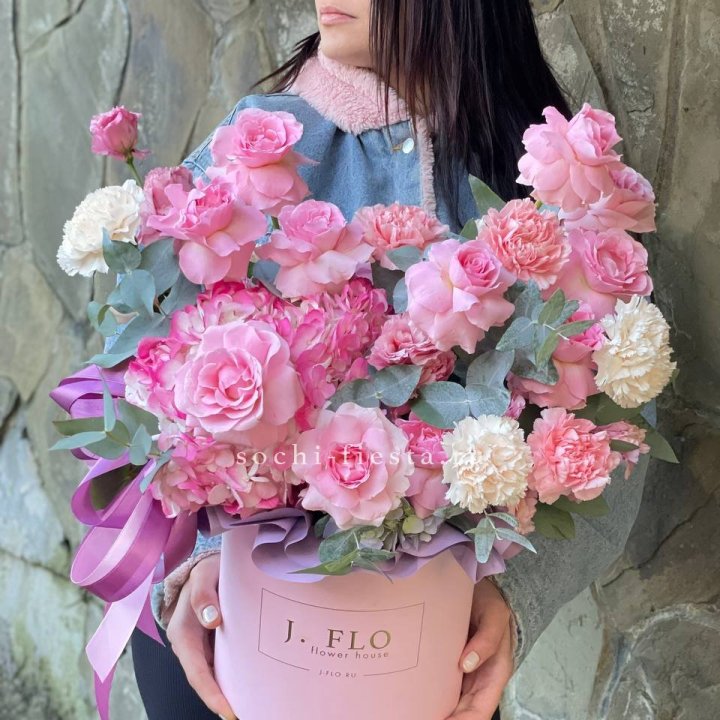 Цветочный бокс "Эсмиральда" в Череповеце