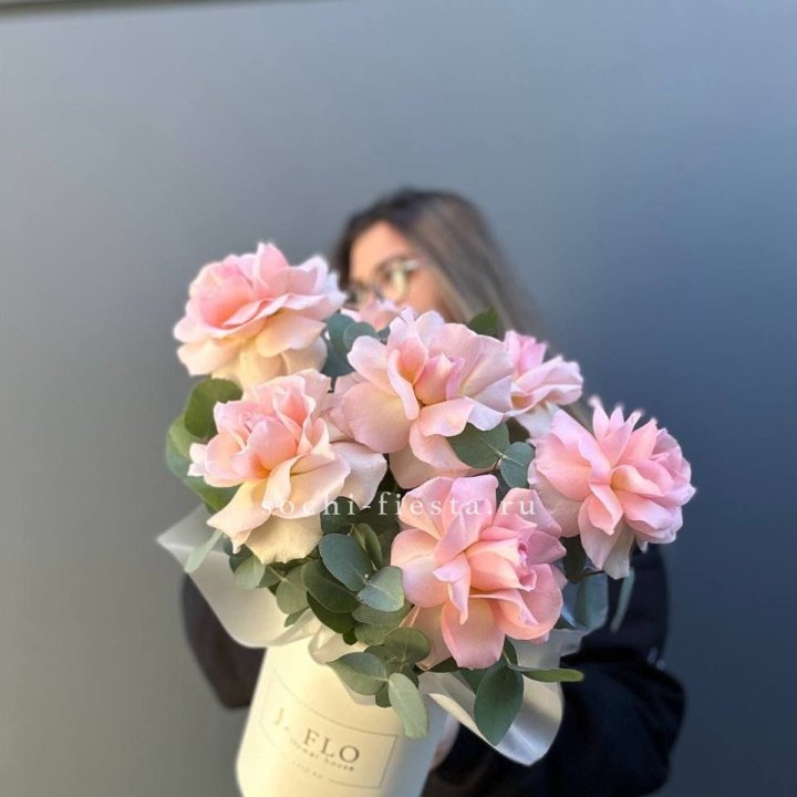 Французские роз в боксе в Череповеце