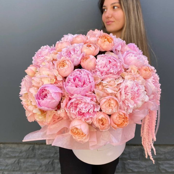 Коробка с пионами "Дабл фловер" в Череповеце