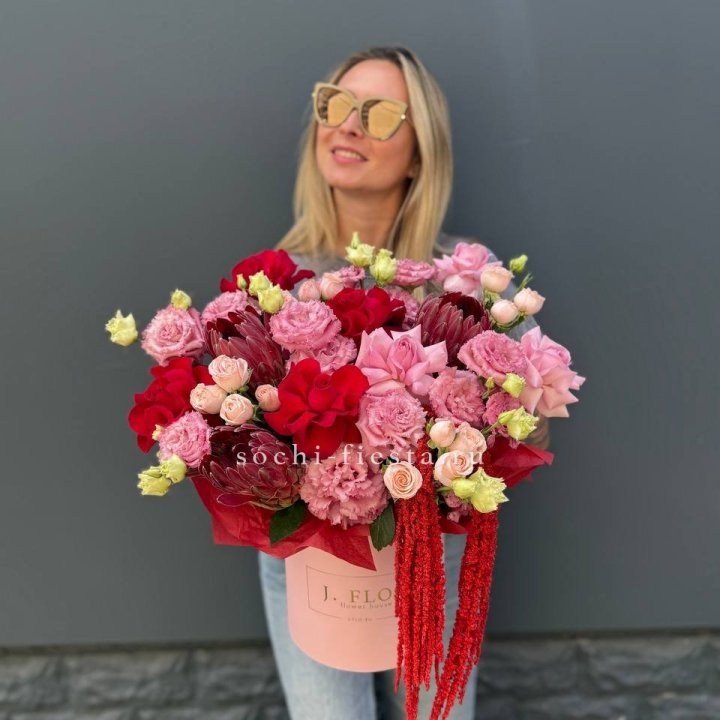 Дизайнерский цилиндр "Криотель" в Череповеце