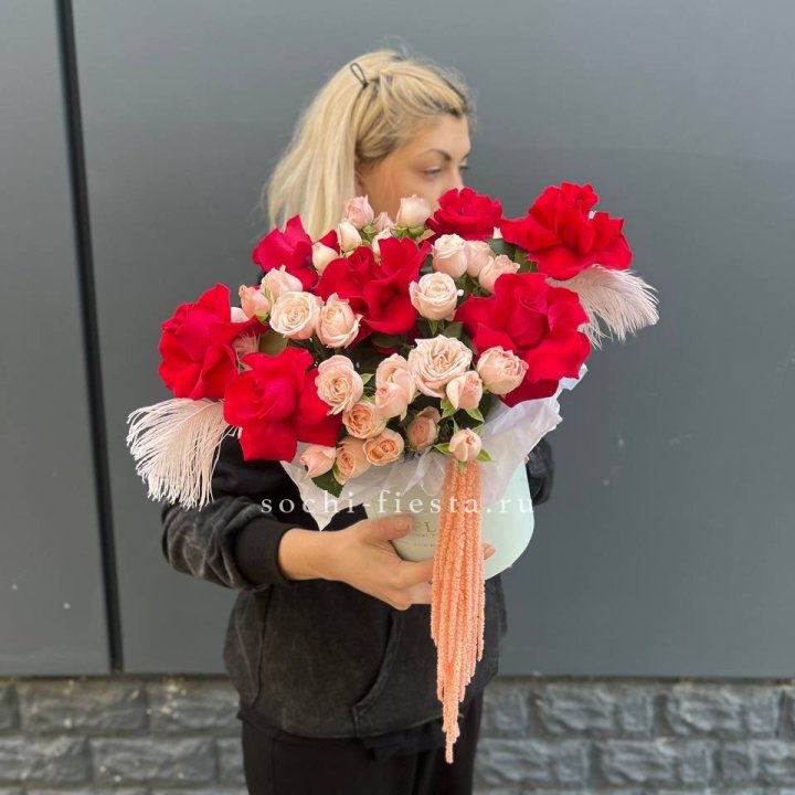 Бокс с нежными розами  в Череповеце