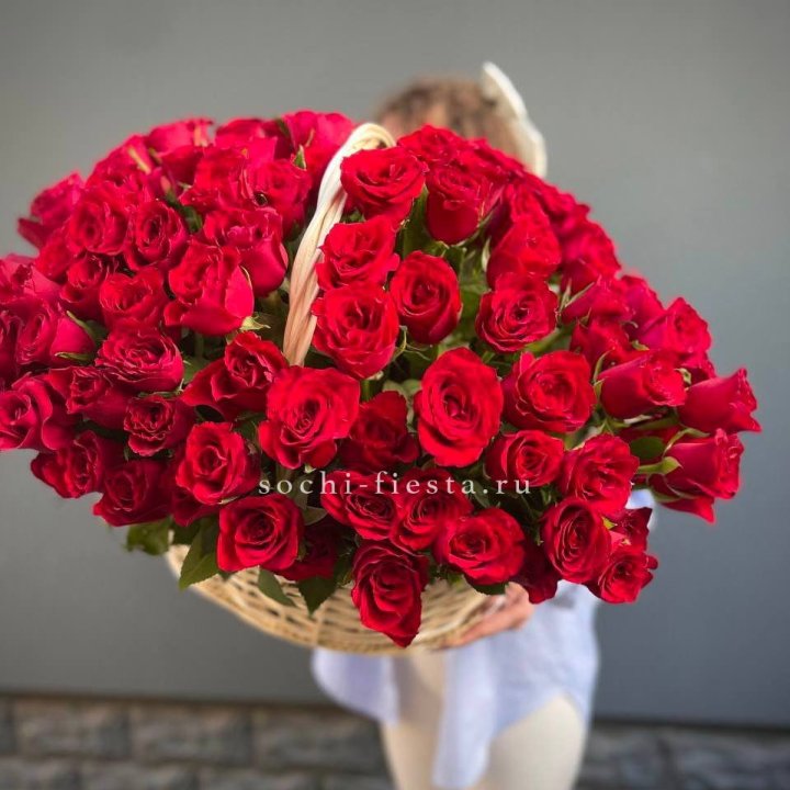 121 красная роза в корзине   в Череповеце