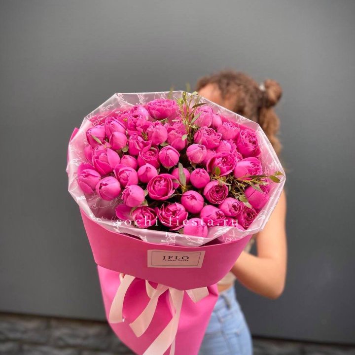 Кустовые розы букет Мисти Баблс в Череповеце