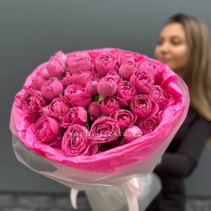 Букет из пионовидных роз  в Череповеце