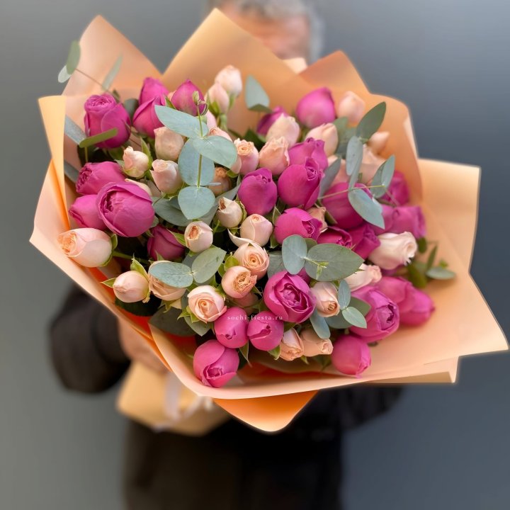 Букет кустовых роз Тендернес в Череповеце