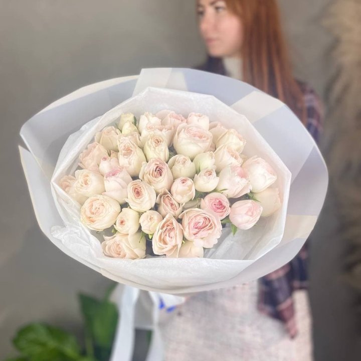 Букет кустовых роз в Череповеце