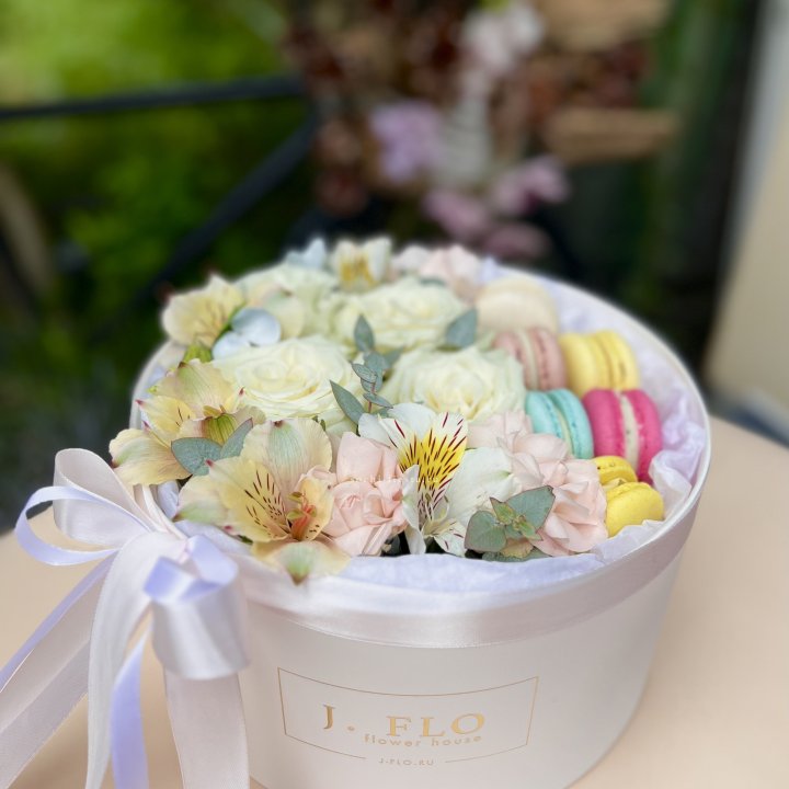 Цветочный бокс "Ника" в Череповеце