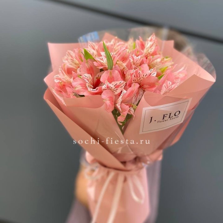 Букет альстромерий розовых в Череповеце