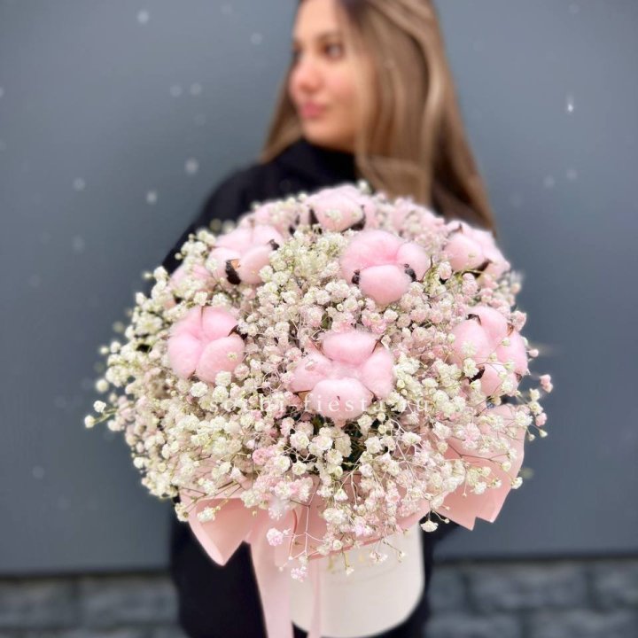 Гипсофилы с хлопком в шляпной коробке в Череповеце