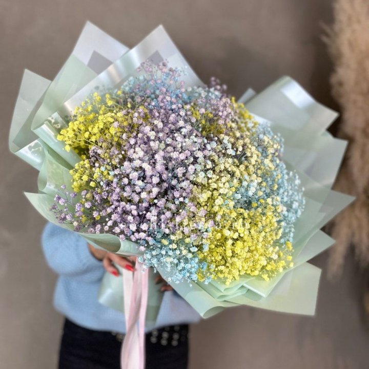 Букет радужных гипсофил в Череповеце
