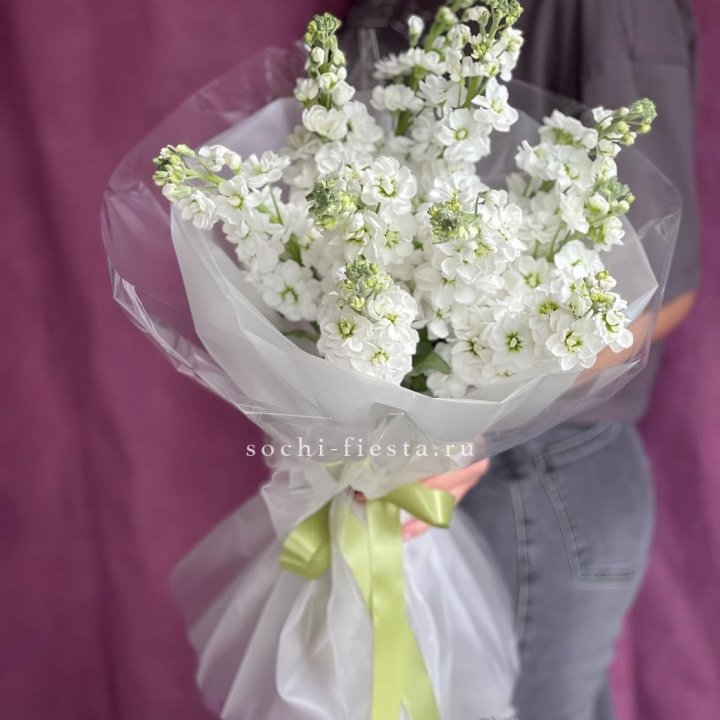 Букет ароматной маттиоллы №1 в Череповеце