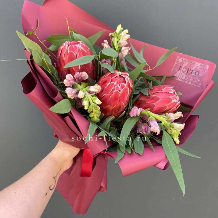 Букет из протеи "Квин" в Череповеце