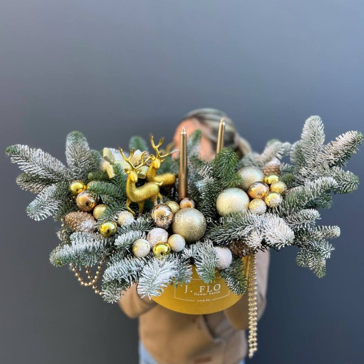 Композиция "Мери крисмас голд" в Череповеце