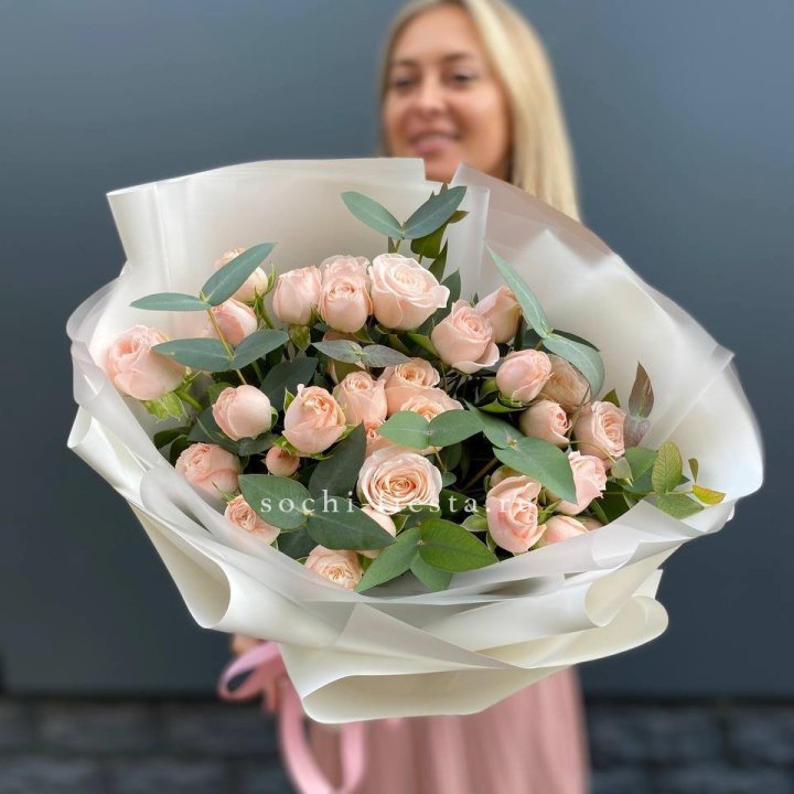 Букет кустовых роз "Фреш" в Череповеце