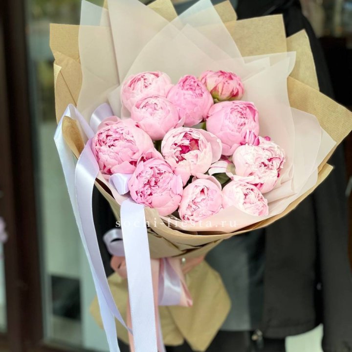 11 пионов в оформлении в Череповеце