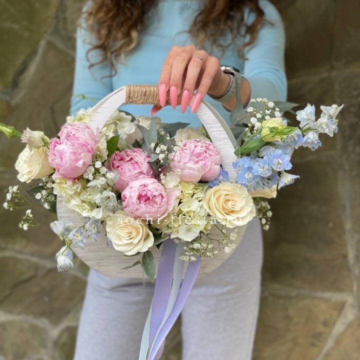 Ящик с пионами в Череповеце