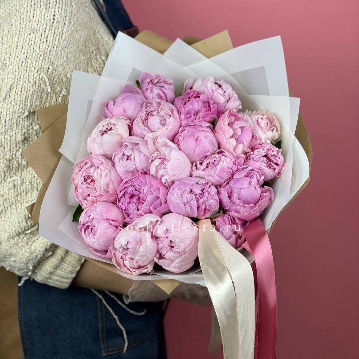 Букет из 21 пионов в Череповеце