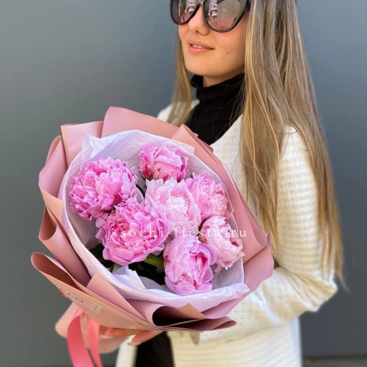 7 пионов в оформлении в Череповеце