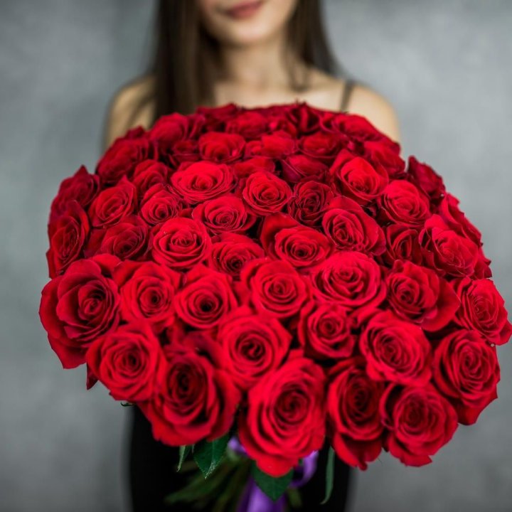 51 красная роза в Череповеце